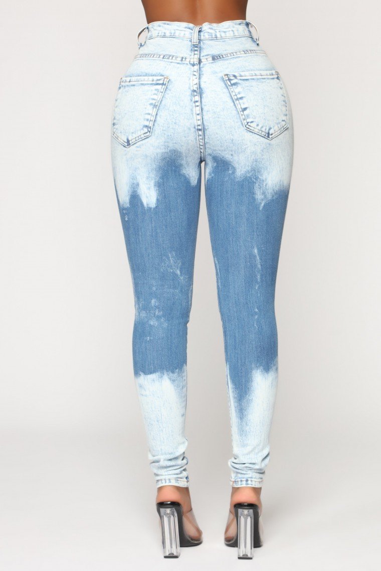 Don't Be Petty Skinny Jeans - Acid Wash