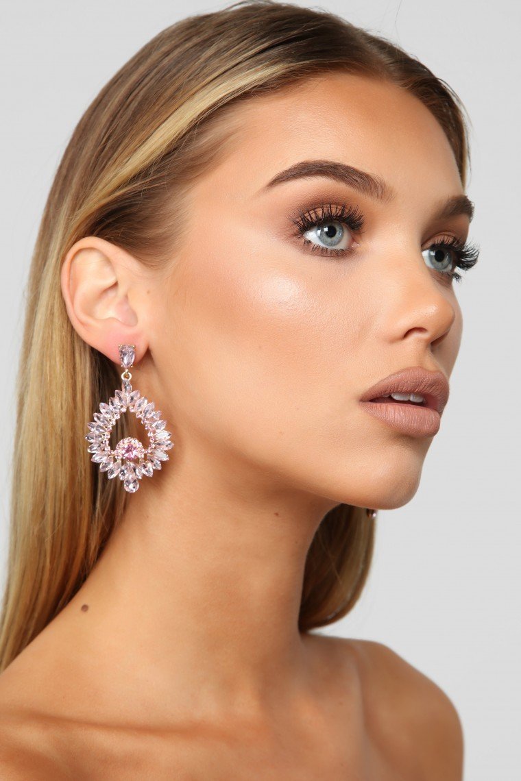 Clear The Room Earrings - Pink